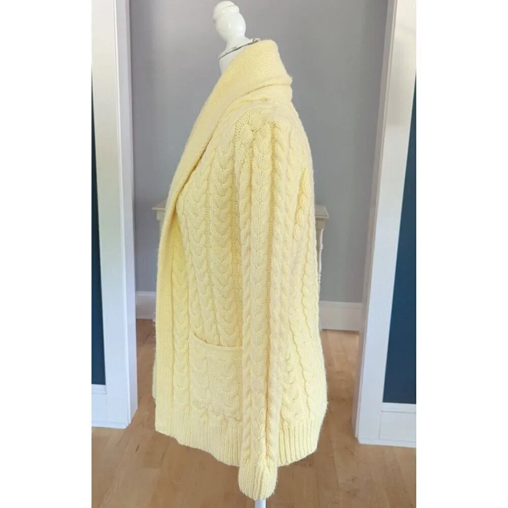 Hand Knit Women's Classic Cable Cardigan Size Small Butter Yellow